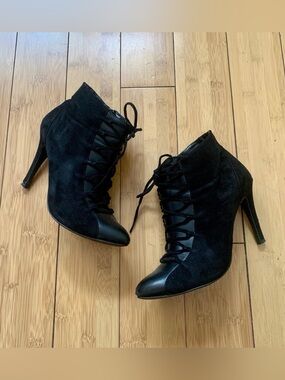 Black Lace-Up Suede/Leather High-Heel Ankle Boots Sz 8.5